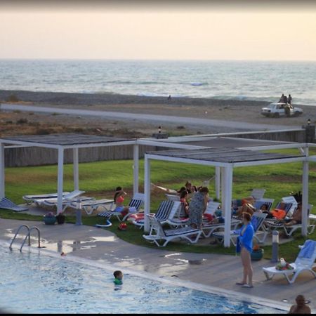 Aphrodite Beachfront Apartment Kaziverá Kültér fotó