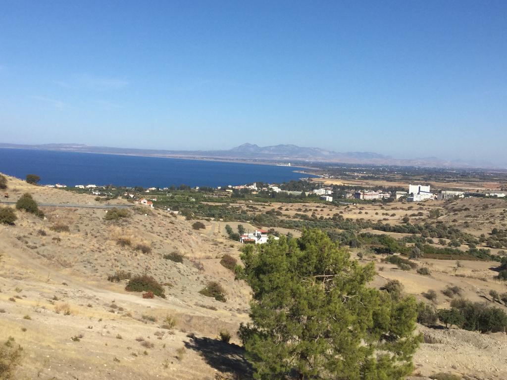 Aphrodite Beachfront Apartment Kaziverá Kültér fotó