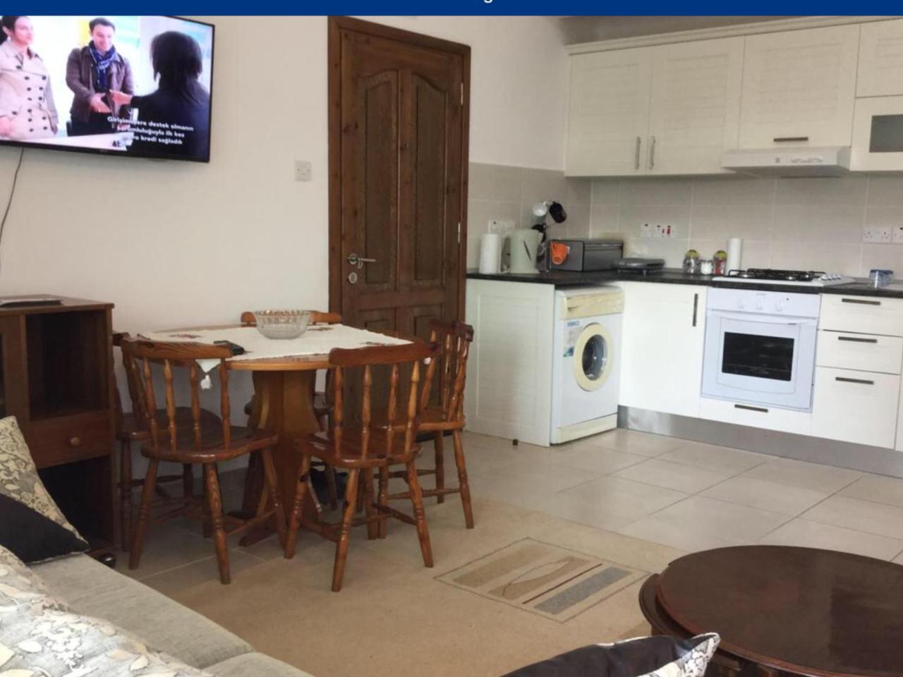 Aphrodite Beachfront Apartment Kaziverá Kültér fotó